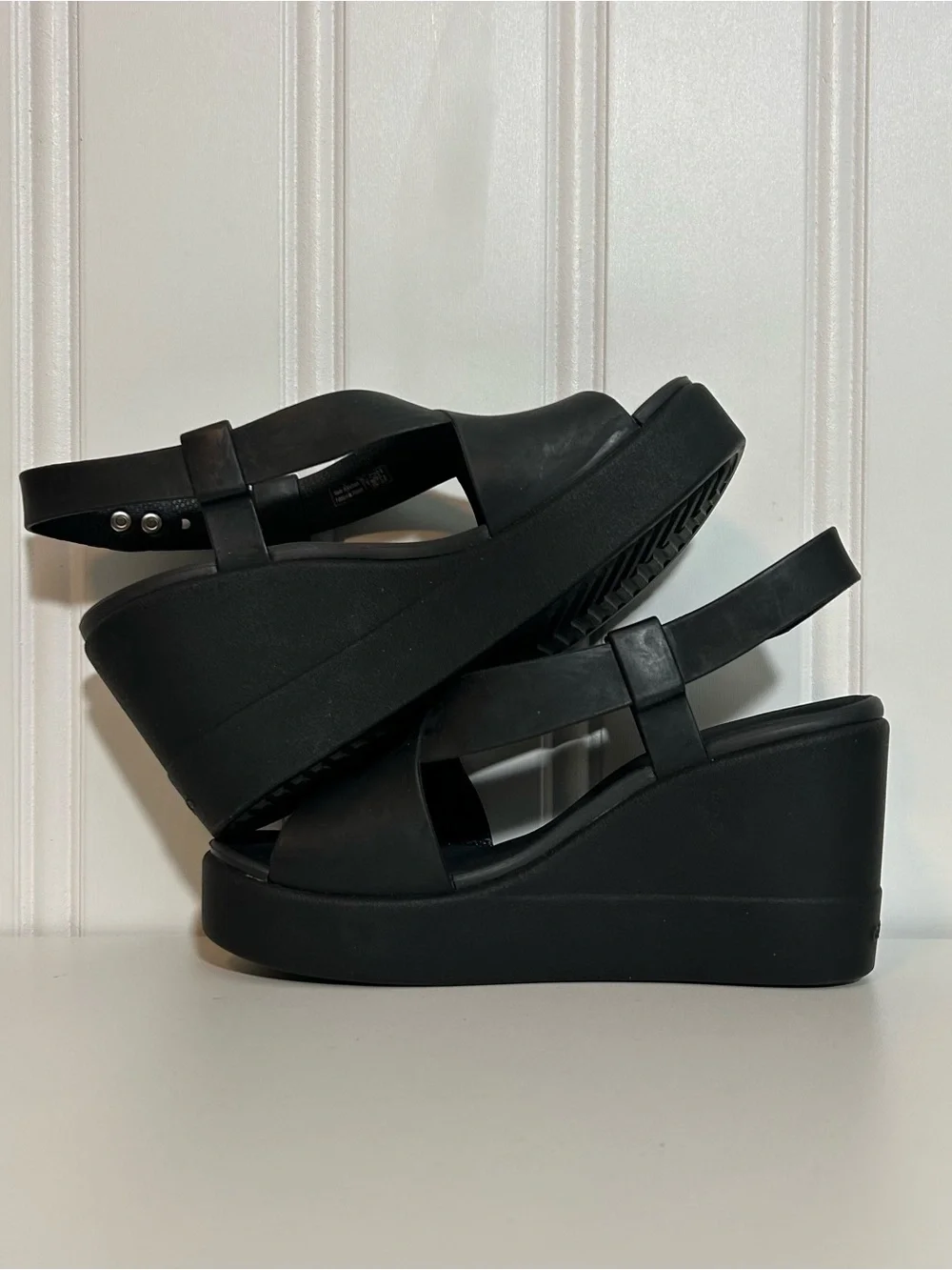 CROCS black platform